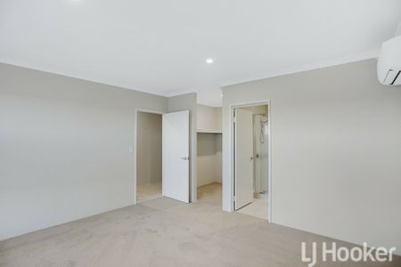 Modern Coastal Living � Spacious 4 Bedroom Home with Theatre Room - Photo 4