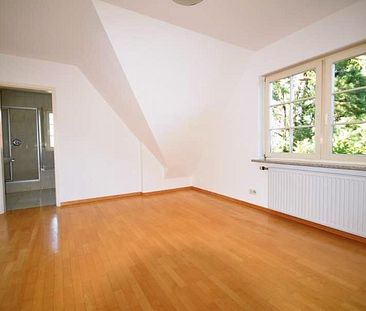 Gemütliche 2- Zi.- DG- Whg. mit Balkon und EBK für 1 Person - Photo 3