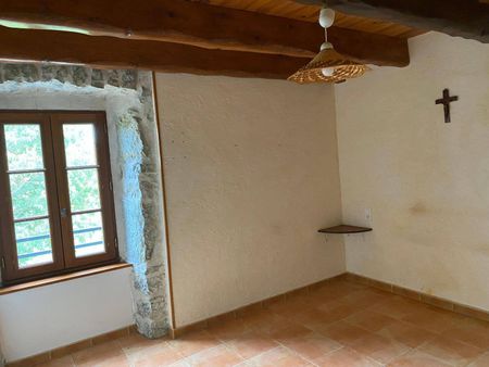 Location maison de campagne 4 pièces 86 m² à Banne (07460) 6 - Photo 2