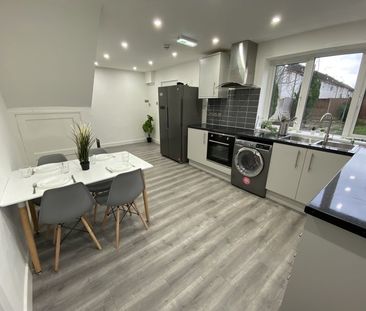 Room in a Shared House, Robin Hood Road, CV3 - Photo 4