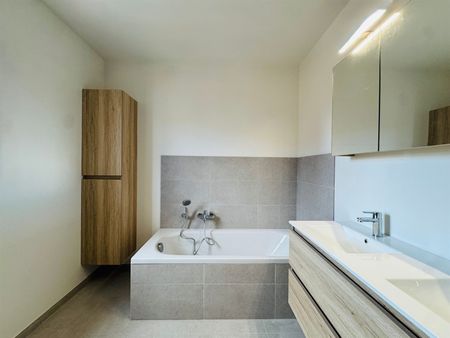 Huis te huur in De Klinge met 4 slaapkamers - foto 4
