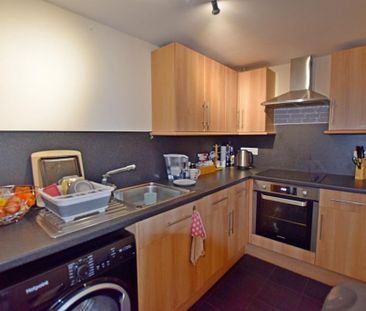 1 bedroom flat to rent - Photo 3