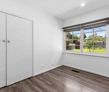 164 Bayswater Road, Croydon South, Vic 3136 - Photo 4