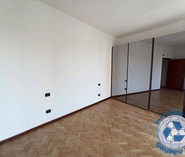 Bilocale via Vittorio Emanuele 46, Centro Storico, Monza - Photo 6