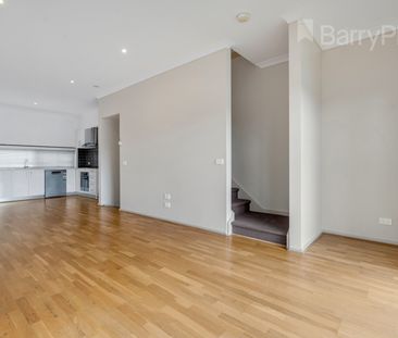 Prime Location!! - Photo 1