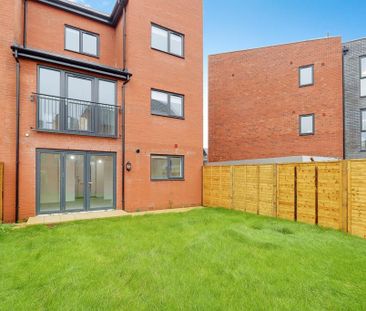3 bedroom townhouse to rent - Photo 4