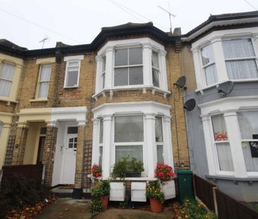 Cromer Road, Southend On Sea - Photo 2