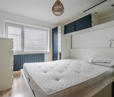 4 bedroom terraced house to rent - Photo 4