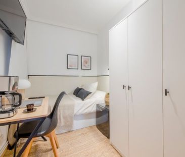 Avenida Felipe II, Madrid, Community of Madrid 28009 - Photo 3