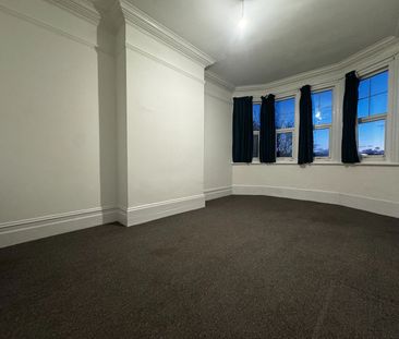 1 Bed Flat, Bridge Road, SO19 - Photo 1