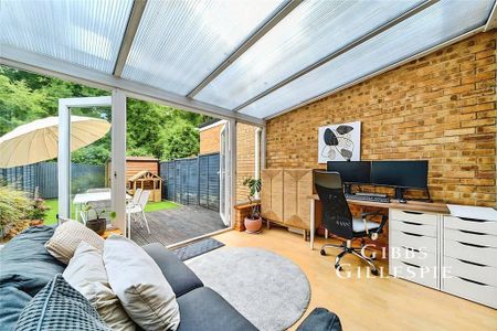 2 bedroom terraced house to rent - Photo 4