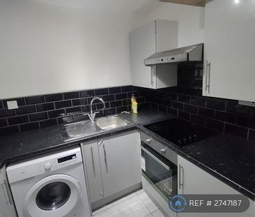 2 bedroom flat to rent - Photo 6