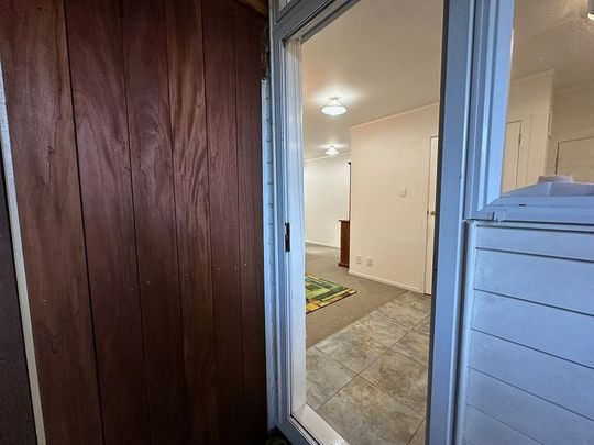 Large, comfortable 1BR Retreat in Glenfield - Photo 1