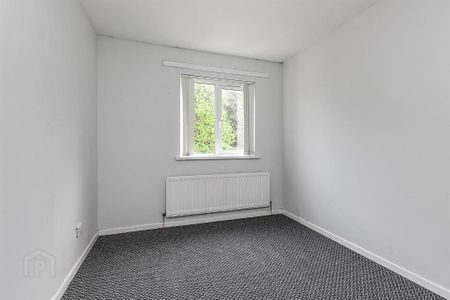 39 Chichester Gardens, Belfast, BT15 5FS - Photo 3