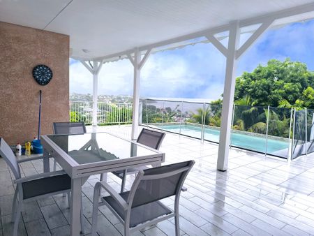 Location Maison 5 pièces 109m² PETIT BOURG 97170 - Photo 4