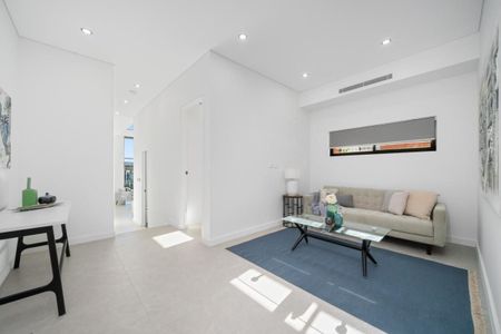 Luxurious Designer Living with Pool & Alfresco Entertaining - Photo 2