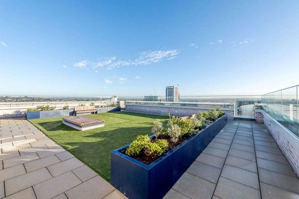 Up to 16% off! This beautiful 2 bedroom apartment is on the 7th floor of Landsby, facing South East with a private balcony overlooking the Iconic Wembley Stadium. - Photo 1