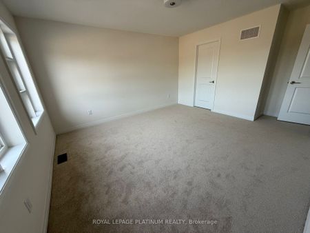 For Lease - 43 Mckernan Avenue, Brantford, Ontario - Photo 2