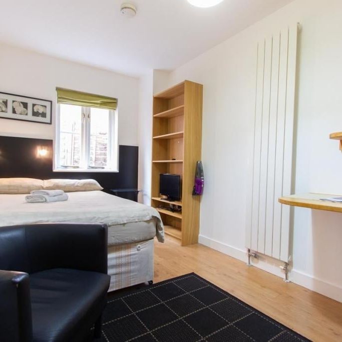 Studio Flat, Finchley Road, NW3 - Photo 1