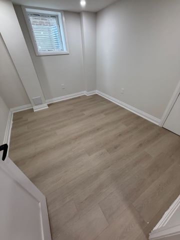 For Lease - 10 Trellanock Road, Brampton, Ontario - Photo 4