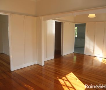 Charming Character Home in Prime Indooroopilly Location - Photo 5