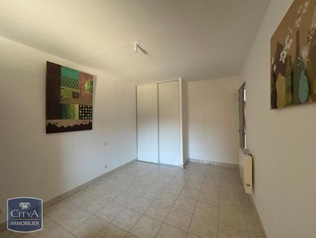 Location Appartement 3 pièces 79m² MONTESQUIEU 82200 - Photo 3