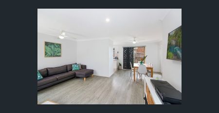 Located up private driveway - Photo 2