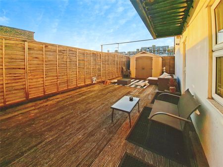 Rushey Green, London, SE6 4HQ - Photo 5