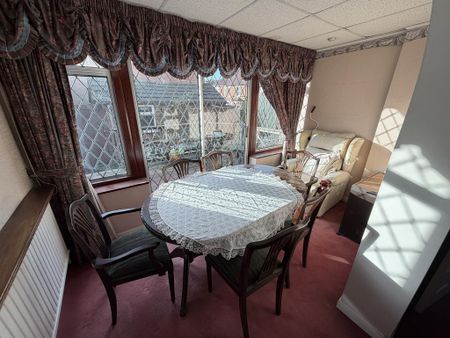 3 bedroom detached house to rent - Photo 5