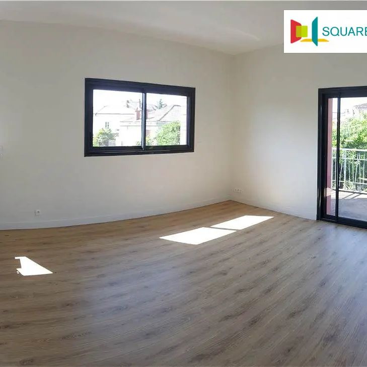 Location appartement 3 pièces - 62.3m² à L'isle-jourdain (32600) - Photo 1