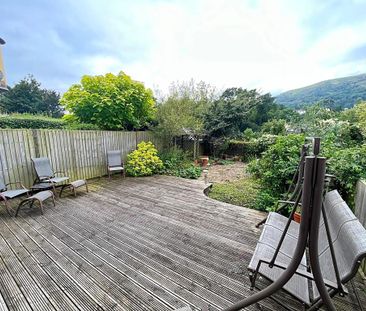 3 bedroom semi-detached house to rent - Photo 3