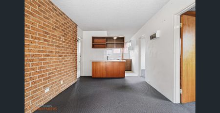 Two Bedroom Apartment, Must Inspect - Photo 3