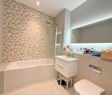 Avenue Court, Camberley, Surrey, GU15 - Photo 1