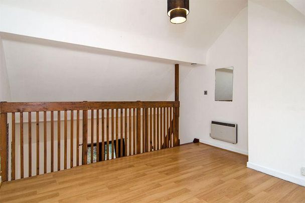 2 bedroom property to rent - Photo 1