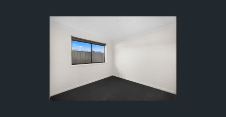 One bedroom granny flat with study - Photo 4