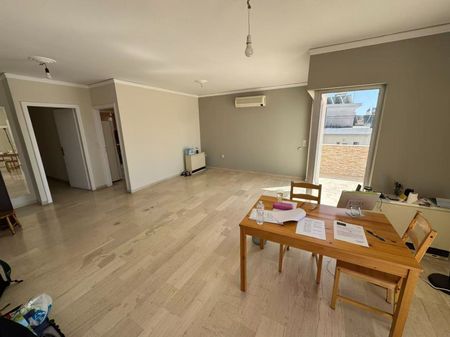 Διαμέρισμα για ενοικίαση Άνω Γλυφάδα (Γλυφάδα) - Photo 3