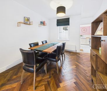 10 Whitehall Parade, Belfast, BT7 3GX - Photo 2