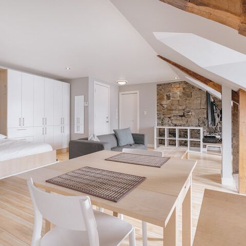 Colombier Loft Studio Entièrement Meublé à Louer Vieux-Québec Novembre 2026 - Photo 1