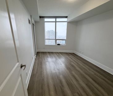 For Lease - 330 Burnhamthorpe Road Unit# 1701, Mississauga, Ontario - Photo 3