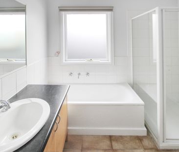 35A Showers Street, Preston VIC 3072 - House For Rent | Domain - Photo 4