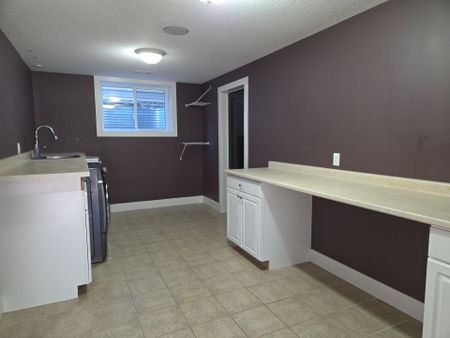 For Lease - 12 Knell Crescent, Bluewater, Ontario - Photo 4