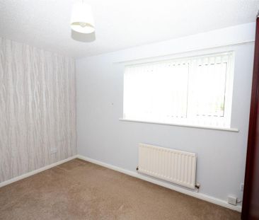 3 bedroom semi-detached house to rent - Photo 6