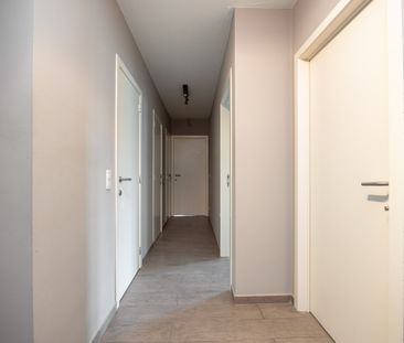 Ruim appartement met 2 slaapkamers in centrum Hoogstraten - Foto 1
