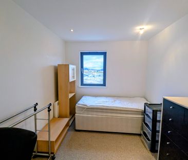 South Quay, Kings Road, Marina, Swansea. SA1 8AL - Photo 4