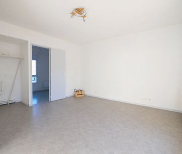 Location Appartement 1 pièce 26m² - Photo 2