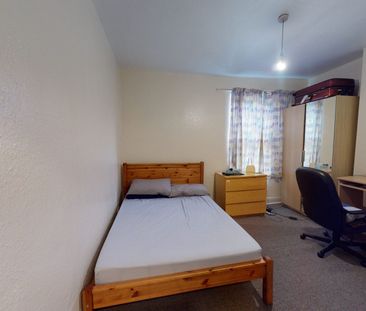 28 Winnie Road Selly Oak - Photo 2