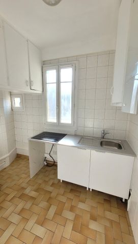 Appartement Courbevoie 4 pièces 77.90 m2 - Photo 3