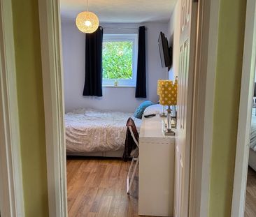 Room in a Shared House, Spindlewood Close, SO16 - Photo 6