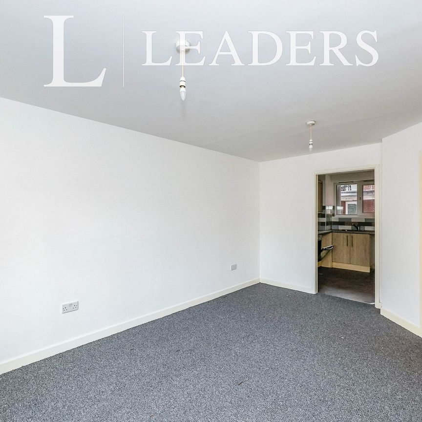 2 bedroom apartment to rent Nancy Road, Portsmouth, PO1 - Photo 1