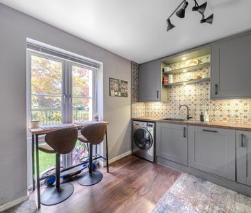 3 bedroom apartment to rent - Photo 2